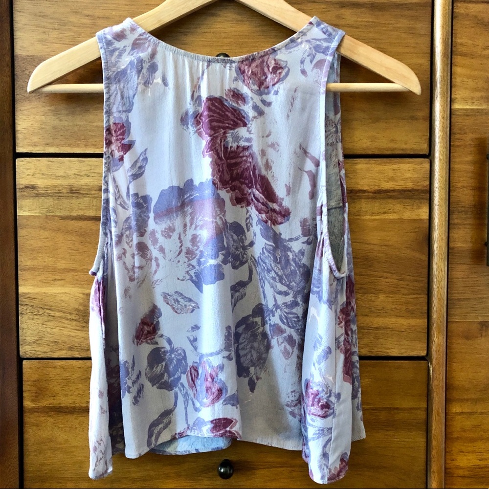 Aritzia Wilfred Lavender Silk Floral Top - Small
